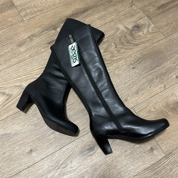New Aetrex Tall Leather Boots Sz 5 - Picture 2 of 4
